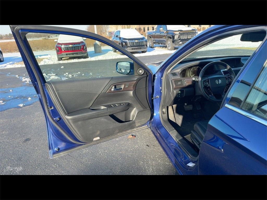 Used 2017 Honda Accord Hybrid EX-L