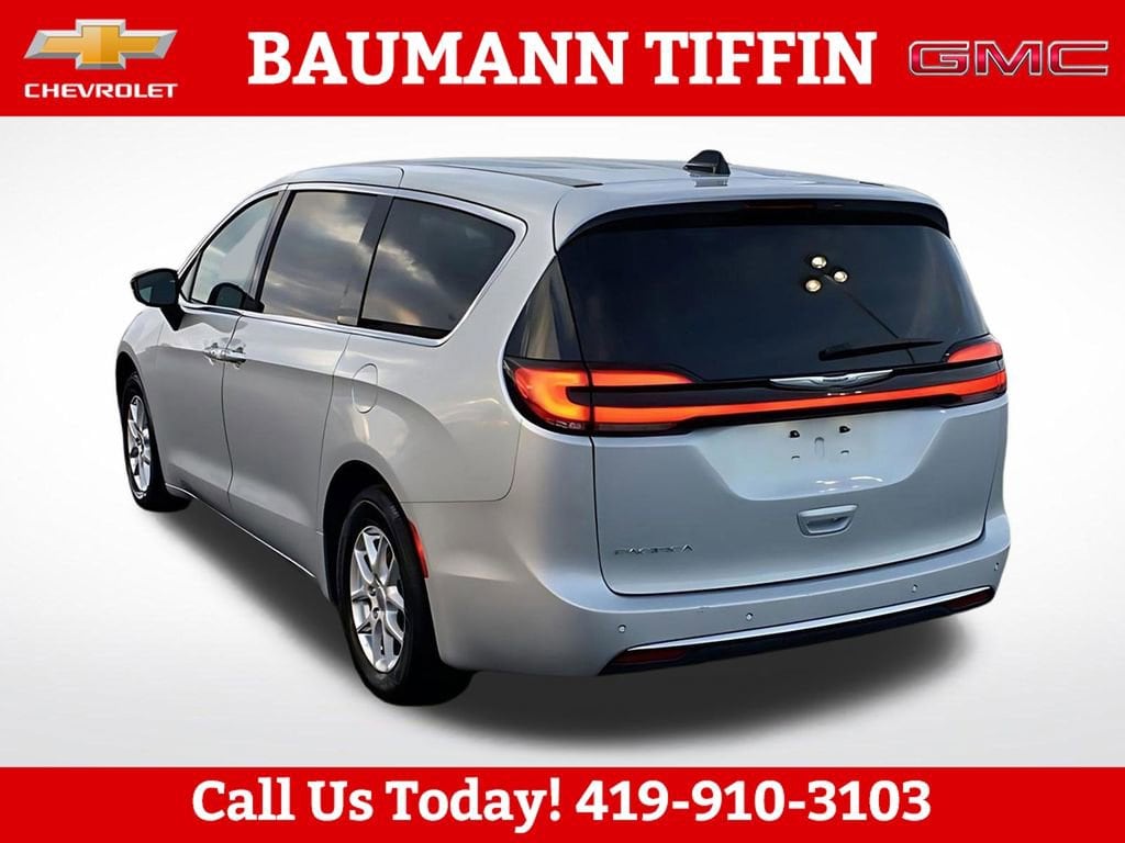 2024 Chrysler Pacifica Touring L - Photo 8