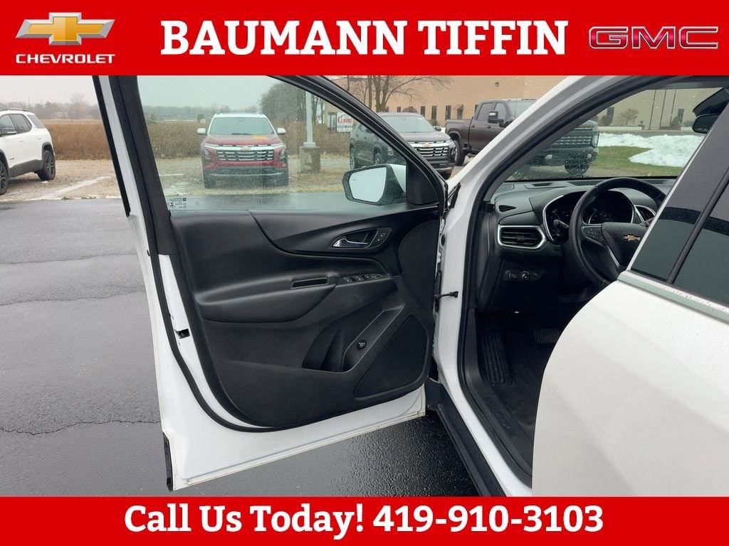 Used 2020 Chevrolet Equinox LT with VIN 3GNAXKEV3LS638487 for sale in Tiffin, OH