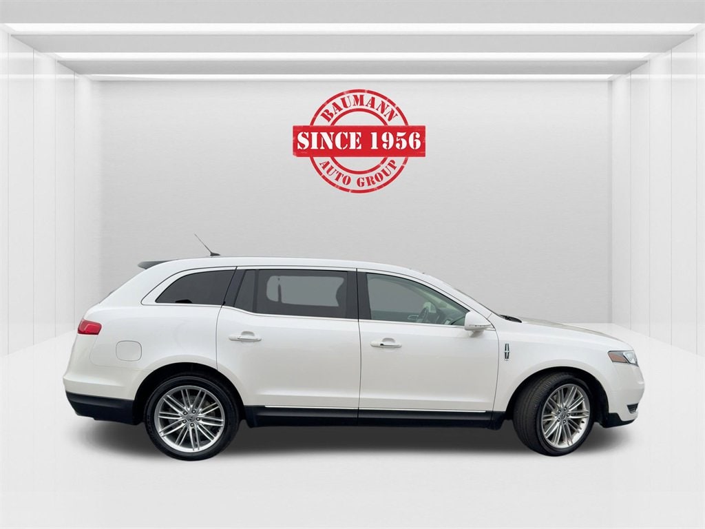 Used 2017 Lincoln MKT Elite