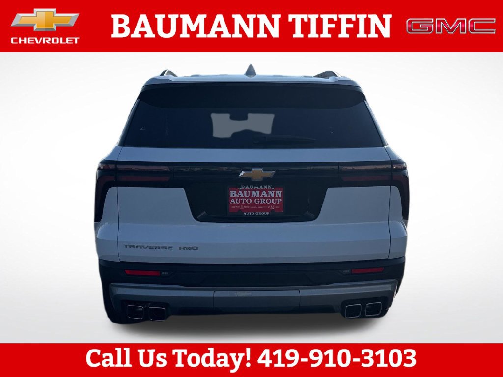 Used 2025 Chevrolet Traverse LT SUV