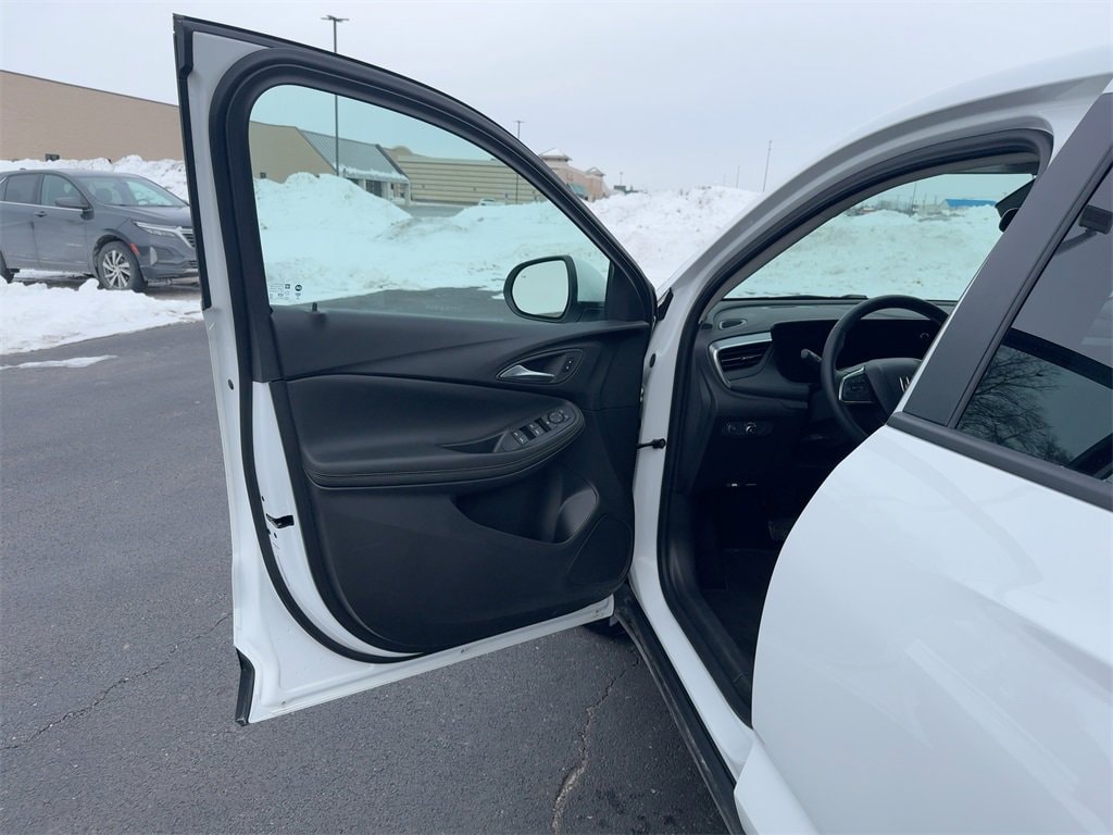 Used 2025 Buick Encore GX Preferred SUV