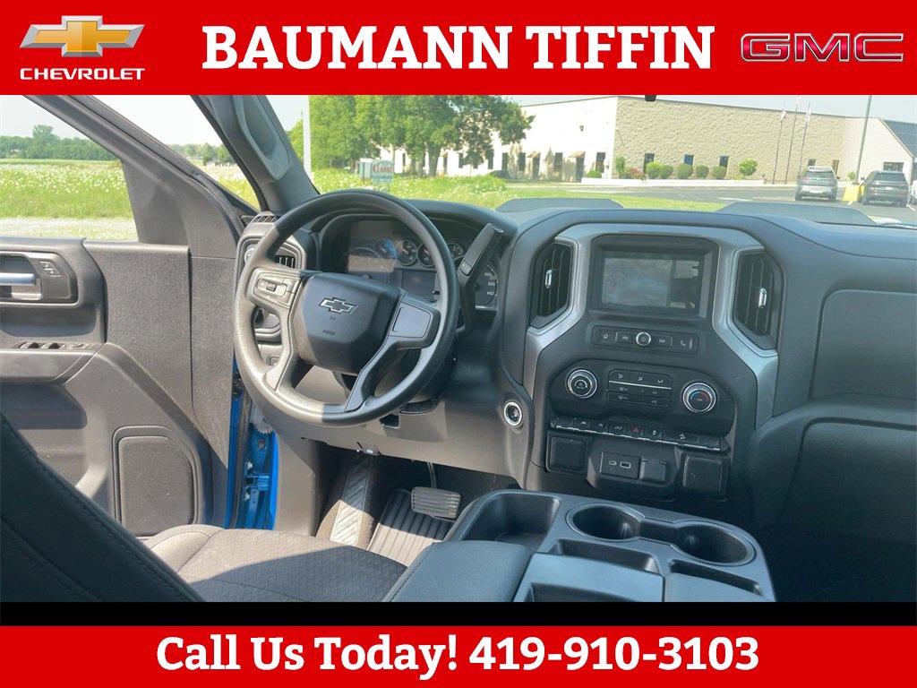 2022 Chevrolet Silverado 1500 Custom Trail Boss photo 2