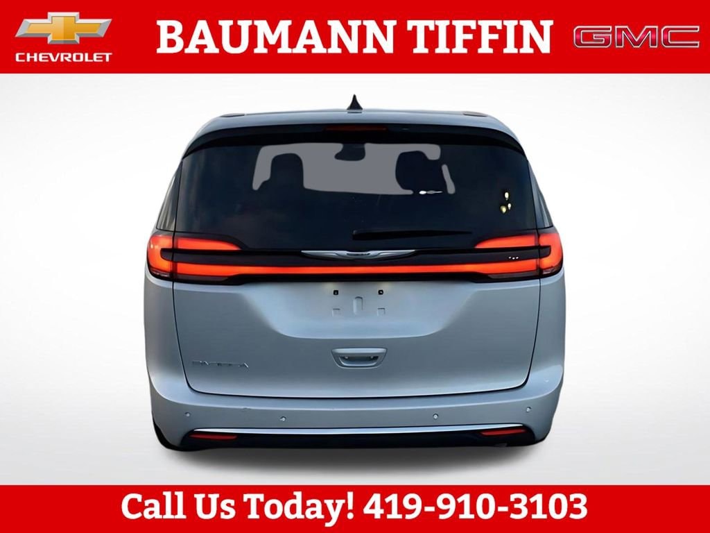 2024 Chrysler Pacifica Touring L - Photo 6