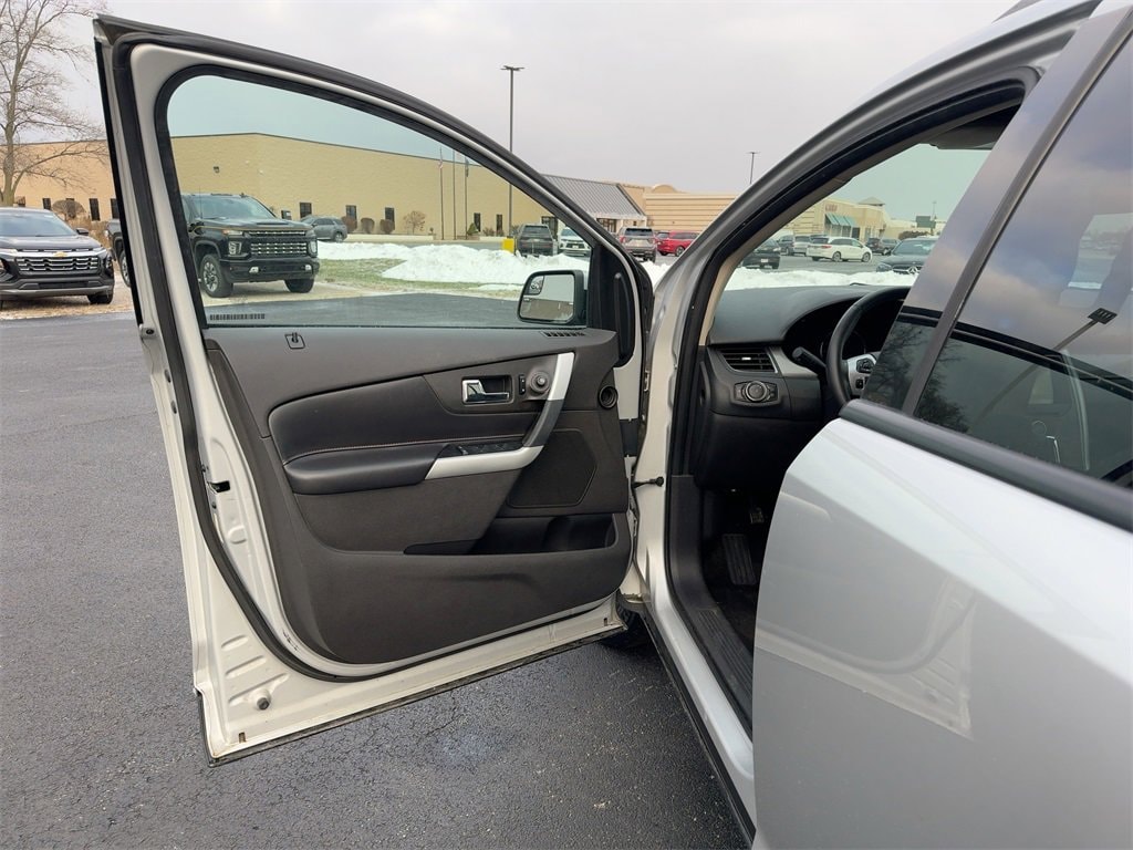 Used 2011 Ford Edge SEL