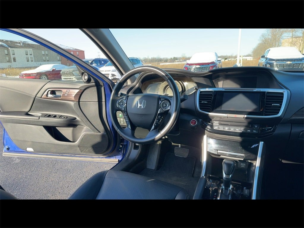 Used 2017 Honda Accord Hybrid EX-L