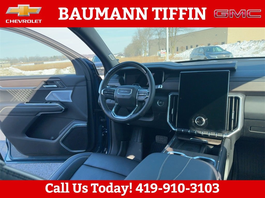 Used 2025 GMC Acadia Denali SUV