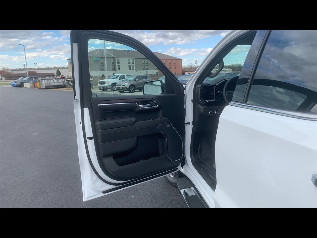 New 2026 GMC Sierra 1500 SLT Truck