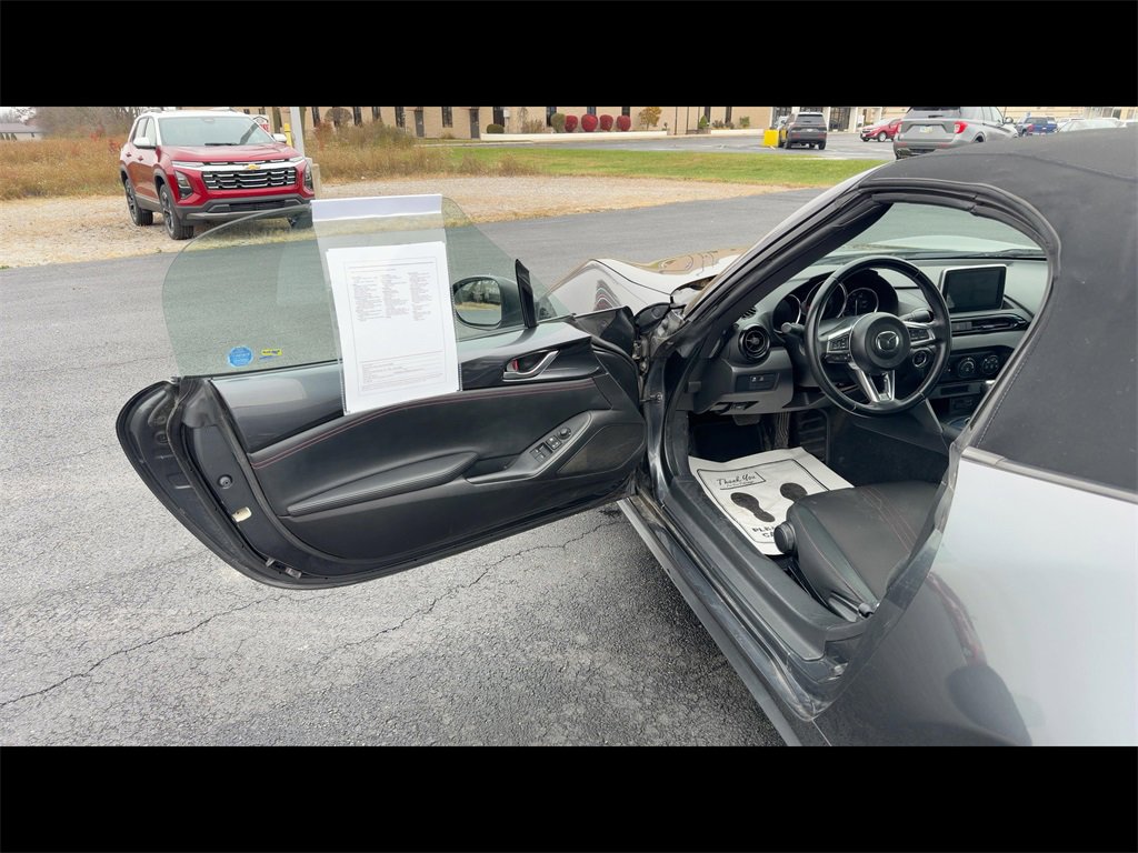 2016 Mazda MX-5 Miata Miata photo 2