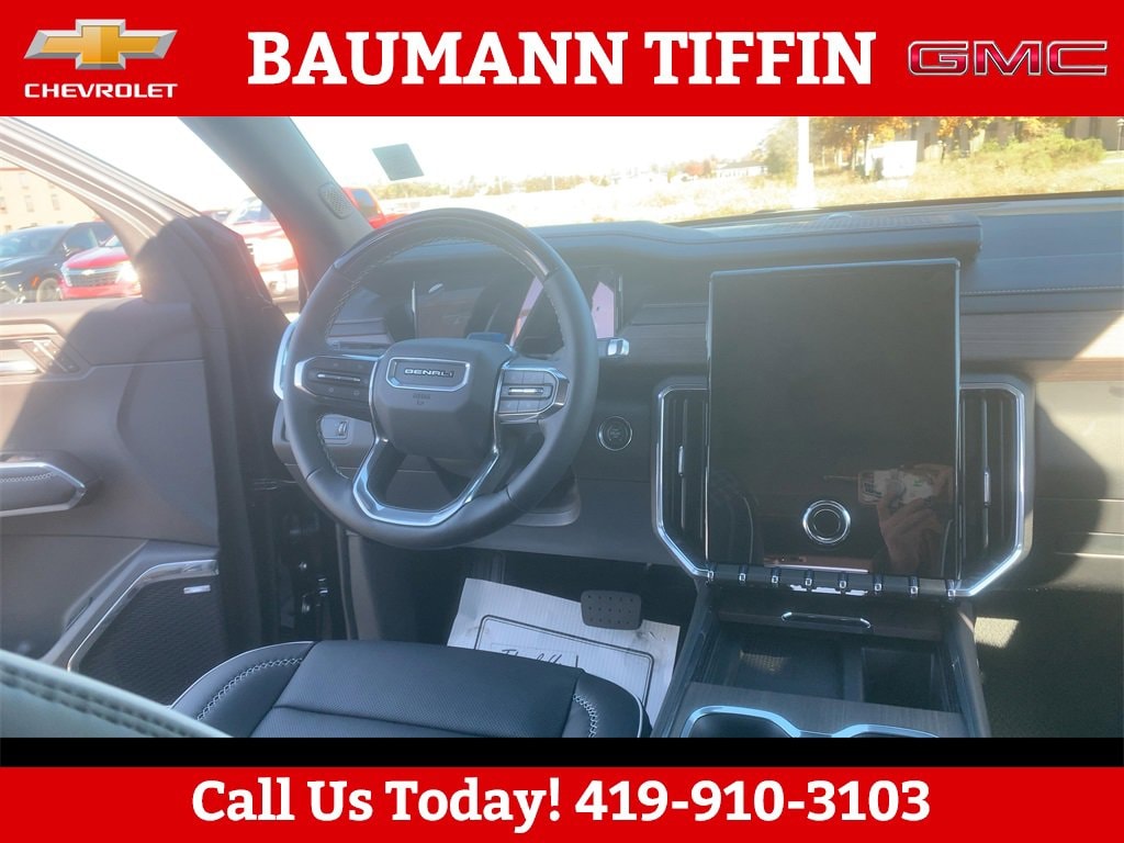 New 2026 GMC Acadia Denali SUV