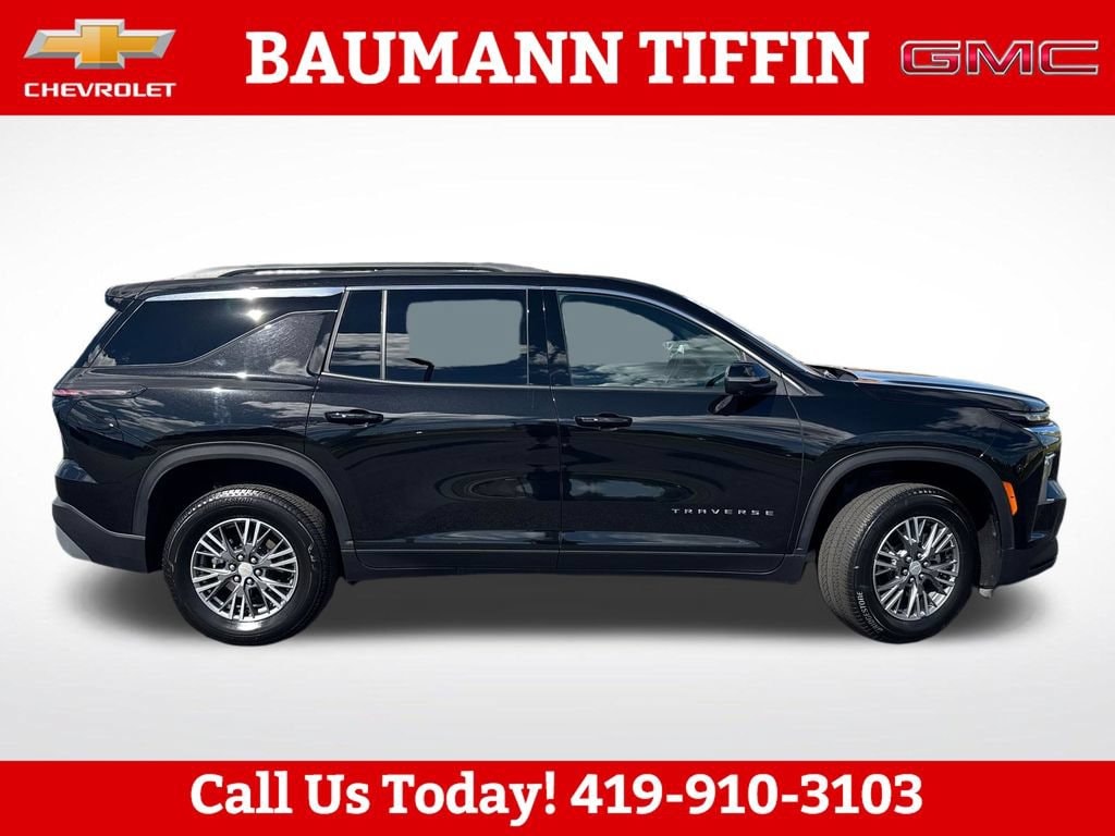 Used 2026 Chevrolet Traverse LT SUV