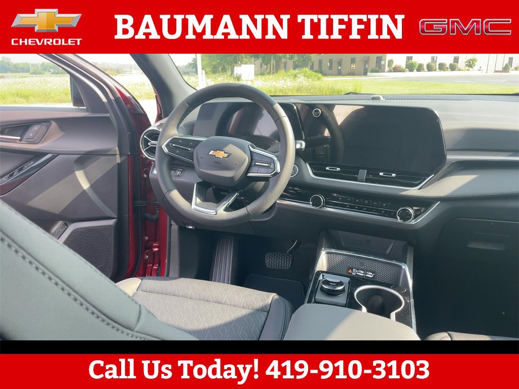 2026 Chevrolet Equinox LT photo 3