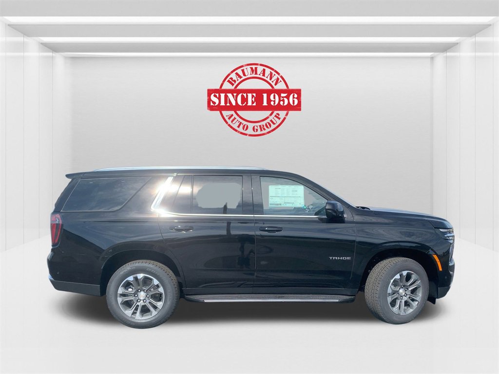 2025 Chevrolet Tahoe LS photo 3