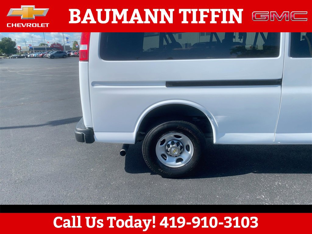 2024 Chevrolet Express Passenger LT - Photo 45