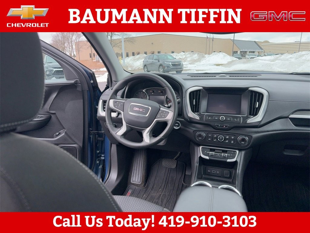 Used 2024 GMC Terrain SLE SUV
