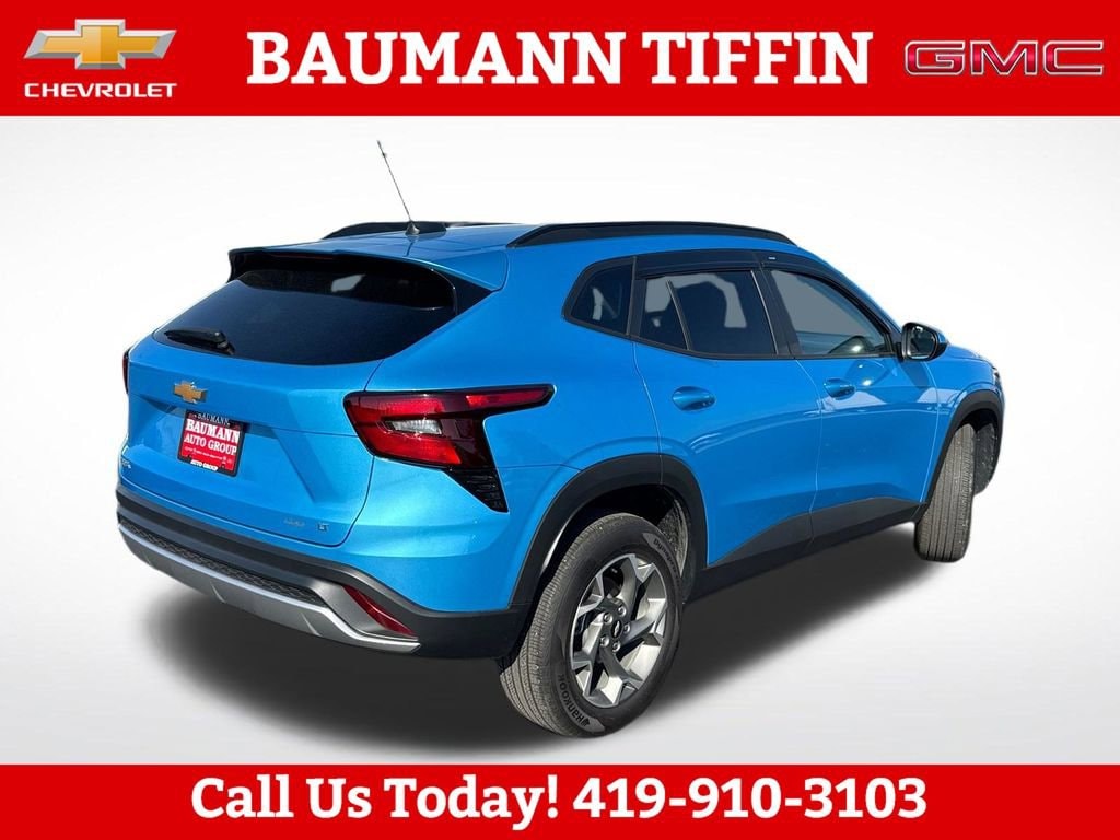 Used 2025 Chevrolet Trax LT SUV