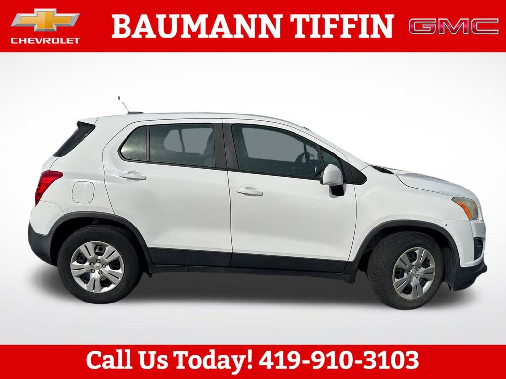 Used 2015 Chevrolet Trax LS with VIN 3GNCJKSB5FL253984 for sale in Tiffin, OH