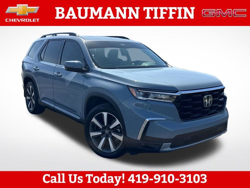 2023 Honda Pilot Touring AWD's photo