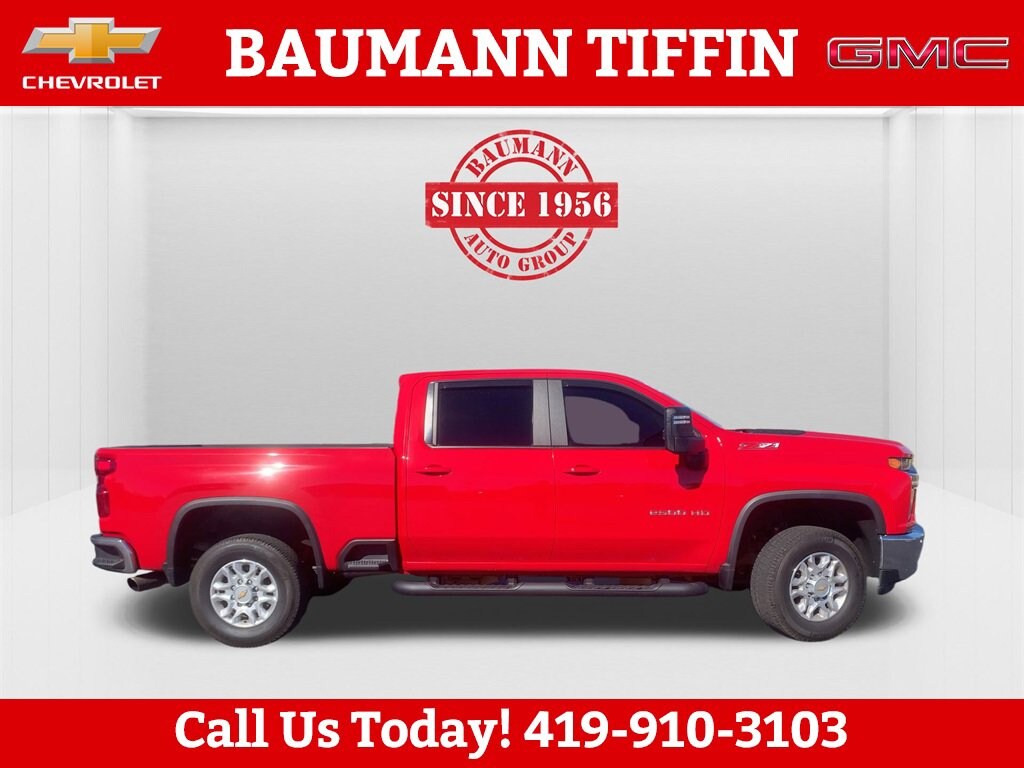 2023 Chevrolet Silverado 2500HD LT photo 3