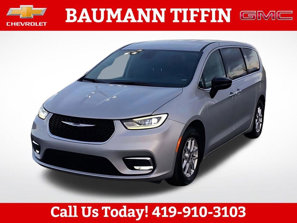 2024 Chrysler Pacifica Touring L - Photo 10