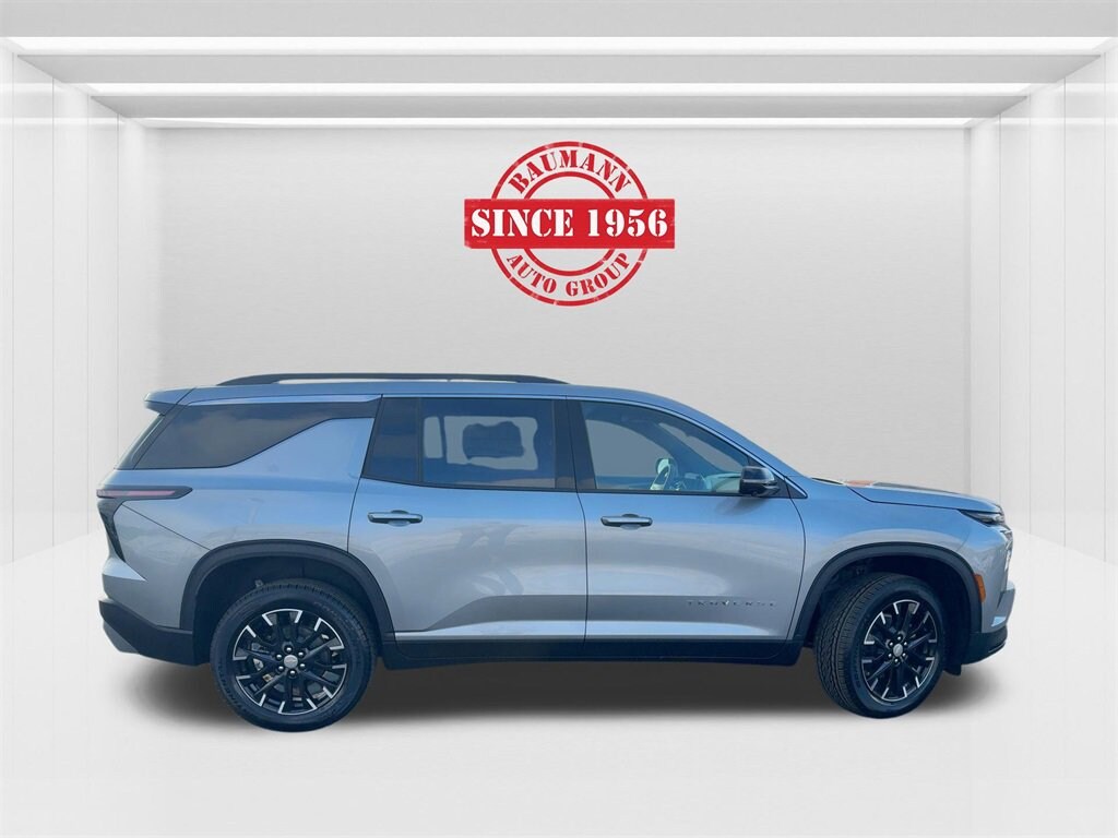 New 2026 Chevrolet Traverse LT SUV