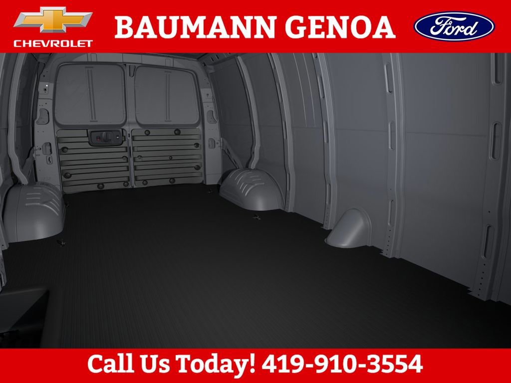 2026 Chevrolet Express Cargo Work Van - Photo 17