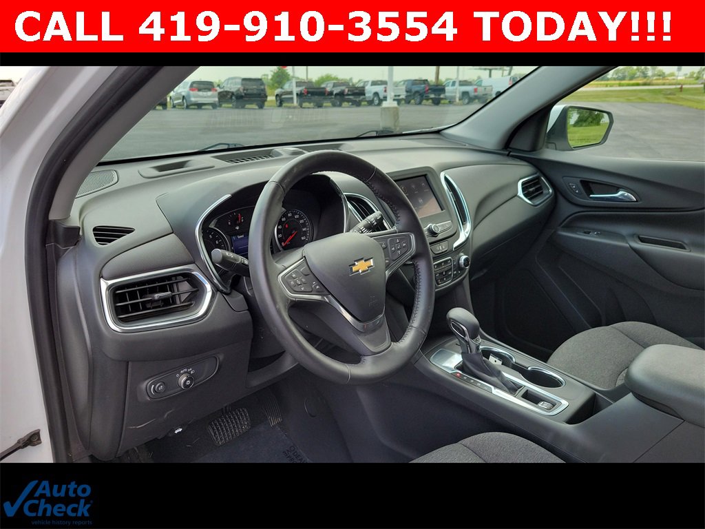 2022 Chevrolet Equinox LT photo 3