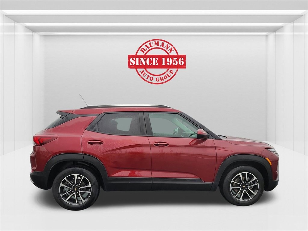 Used 2025 Chevrolet Trailblazer LT SUV