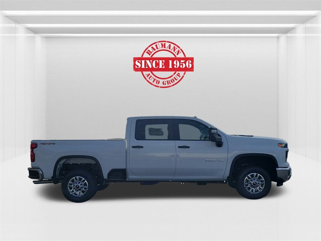 2026 Chevrolet Silverado 2500HD photo 4
