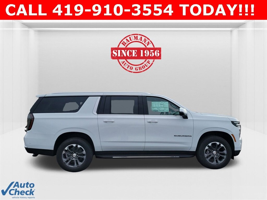 2026 Chevrolet Suburban LT photo 4