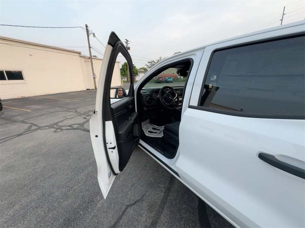 New 2025 Chevrolet Colorado WT/LT Truck