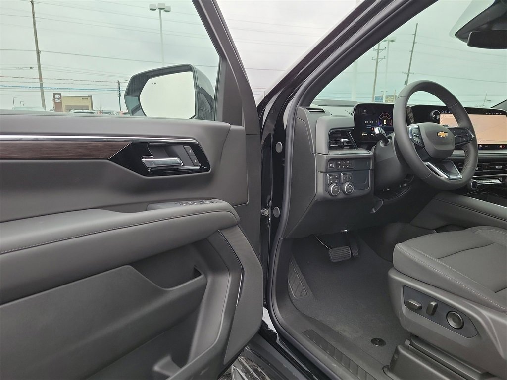 New 2026 Chevrolet Suburban LS SUV