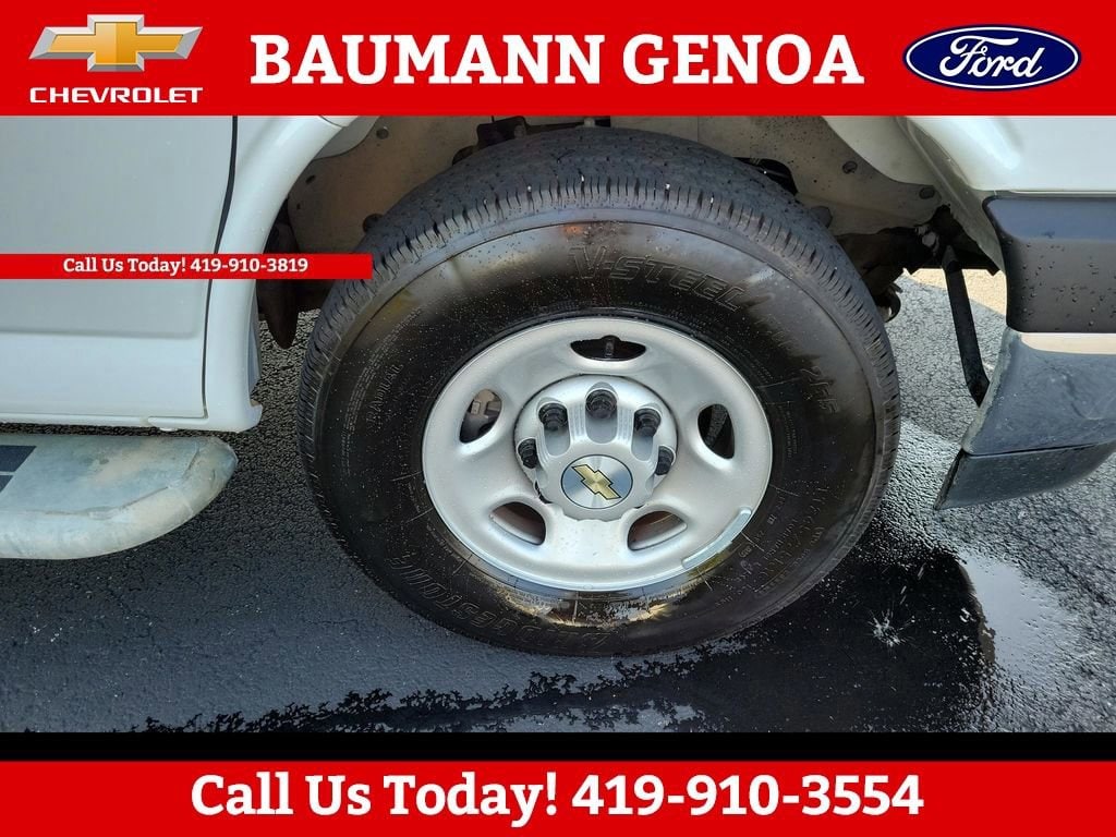 2024 Chevrolet Express Cargo Work Van - Photo 26