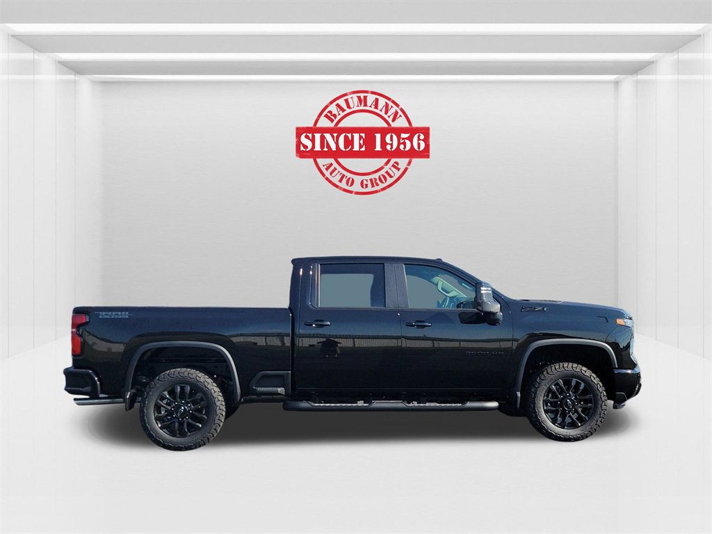 2026 Chevrolet Silverado 2500HD LT photo 4