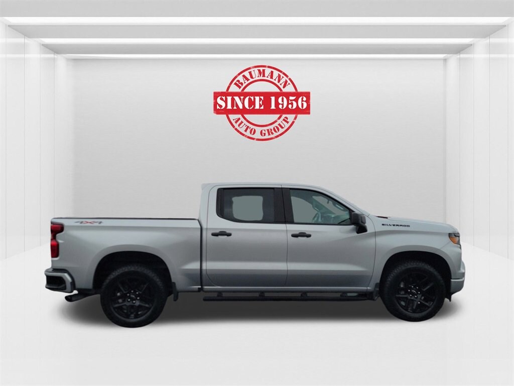 2022 Chevrolet Silverado 1500 Custom photo 4
