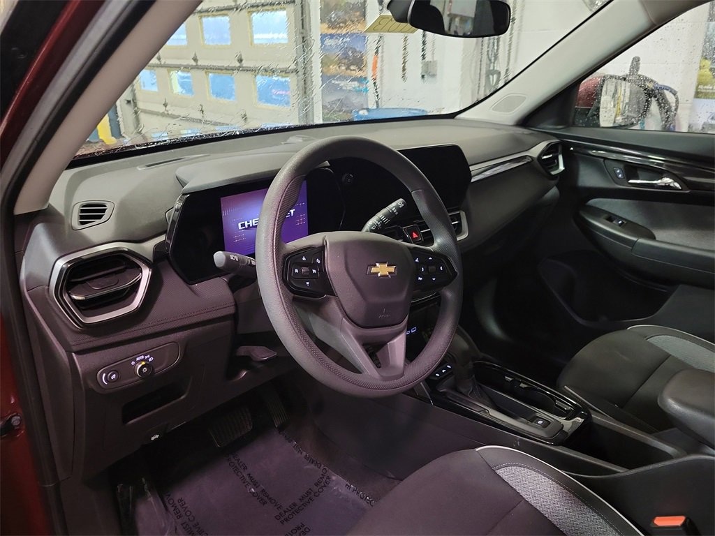 Used 2025 Chevrolet Trailblazer LT SUV