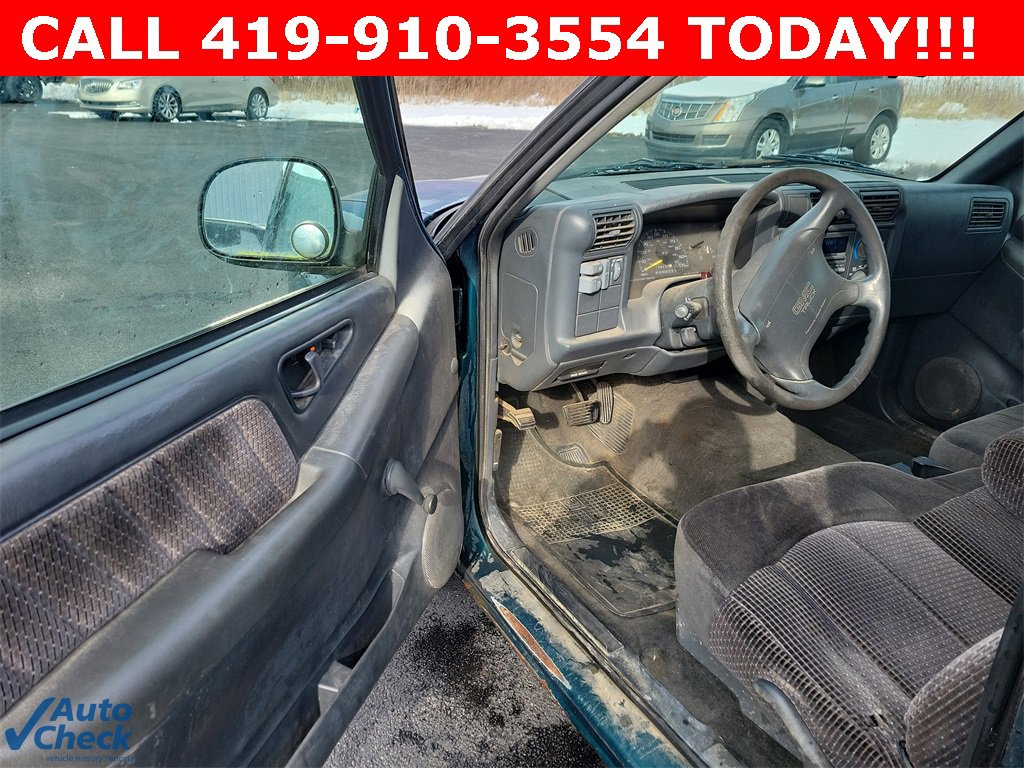 Used 1997 GMC Sonoma SLS with VIN 1GTCS14X0VK513958 for sale in Genoa, OH