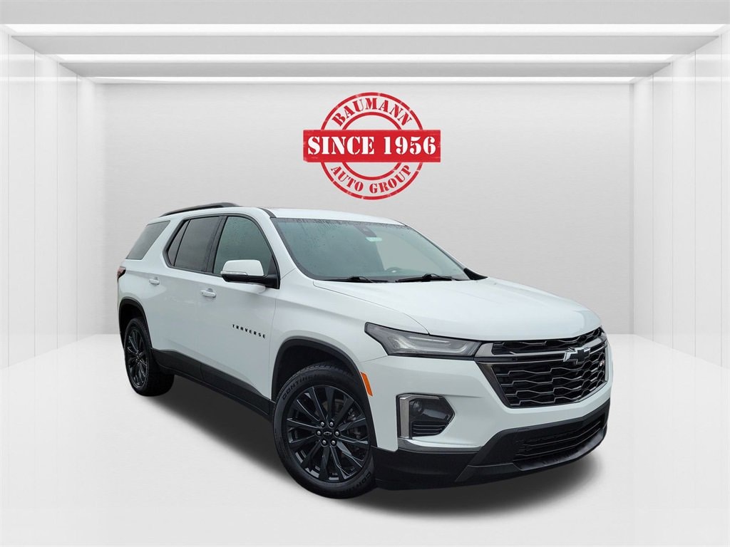 Used 2023 Chevrolet Traverse RS SUV