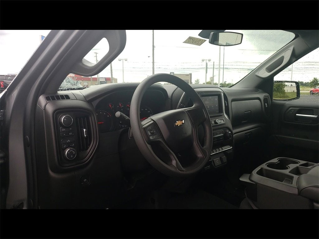 Used 2020 Chevrolet Silverado 1500 Custom with VIN 1GCRYBEH0LZ332904 for sale in Port Clinton, OH