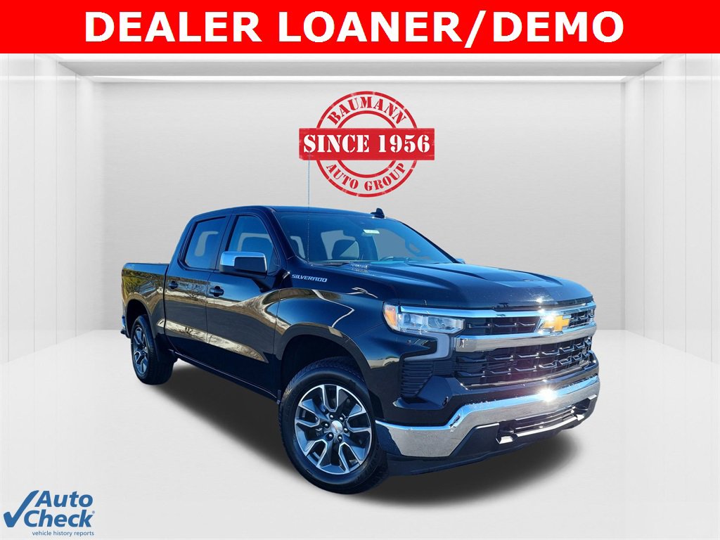 2025 Chevrolet Silverado 1500 LT's photo