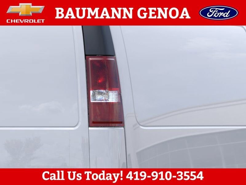 2026 Chevrolet Express Cargo Work Van - Photo 11