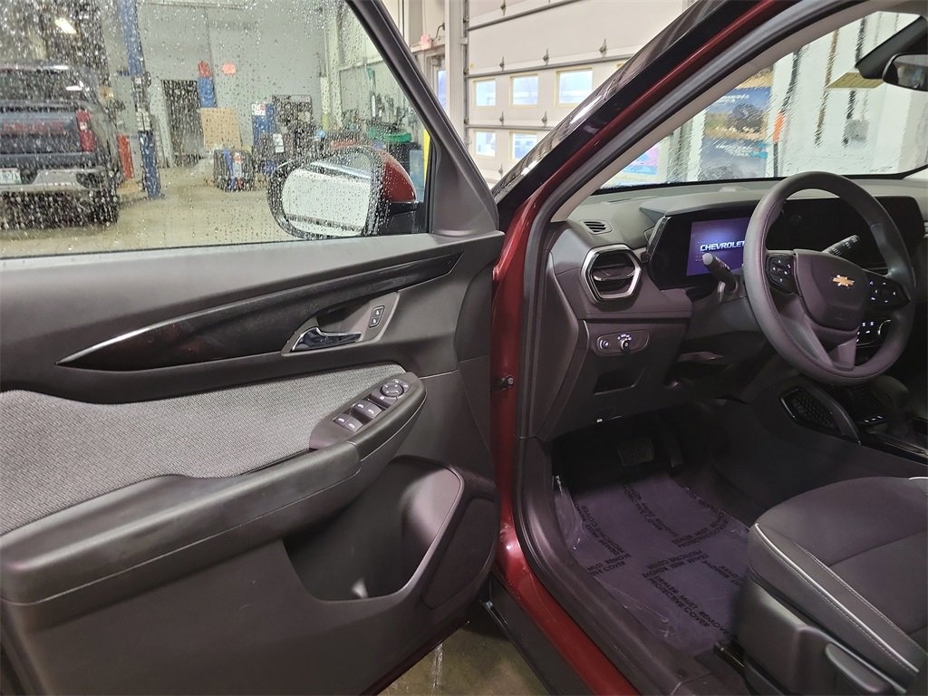 Used 2025 Chevrolet Trailblazer LT SUV