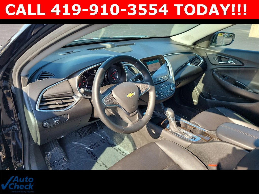 2024 Chevrolet Malibu Premier 2LT photo 3