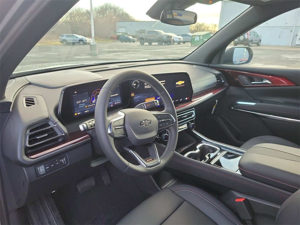 2026 Chevrolet Traverse Z71 photo 3