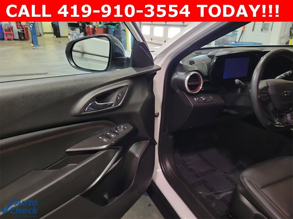 Used 2024 Chevrolet Trax 2RS SUV