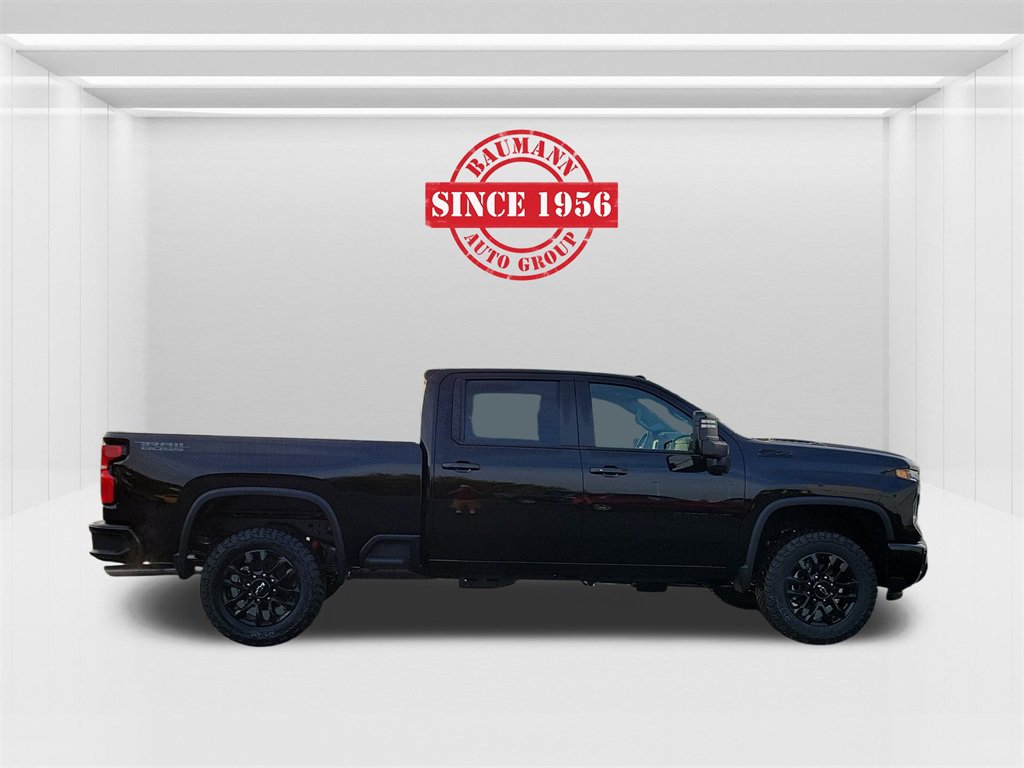 2026 Chevrolet Silverado 2500HD LT photo 4