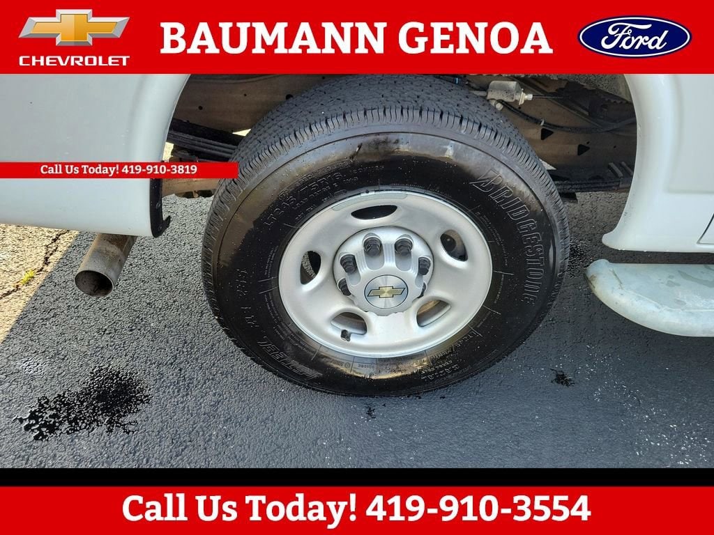 2024 Chevrolet Express Cargo Work Van - Photo 27