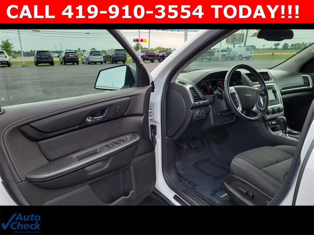 2016 Gmc Acadia SLE photo 2