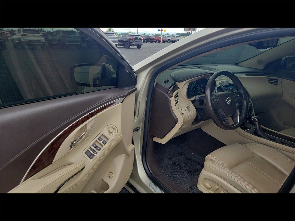 2015 Buick LaCrosse Leather photo 2