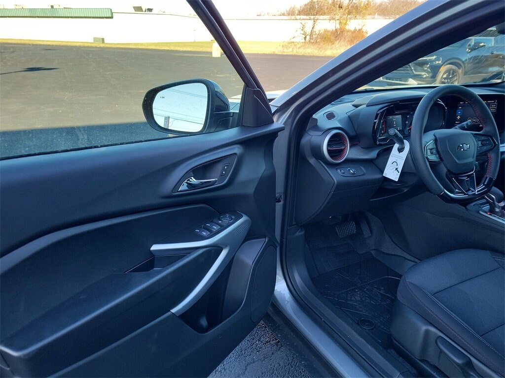 New 2026 Chevrolet Trax 1RS SUV